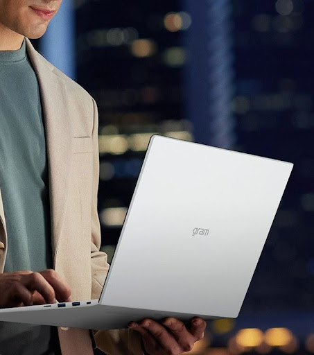 LG그램 17ZD90R-GX76K: 고성능으로 더욱 빠른 작업 처리